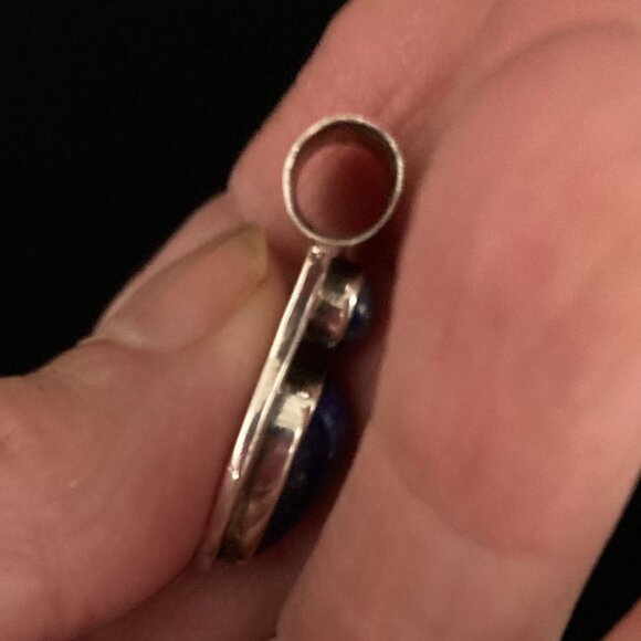 Distinctive lapis lazuli & sterling silver pendant - Picture 3 of 5